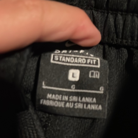 Kids Nike shorts - Picture 4 of 4